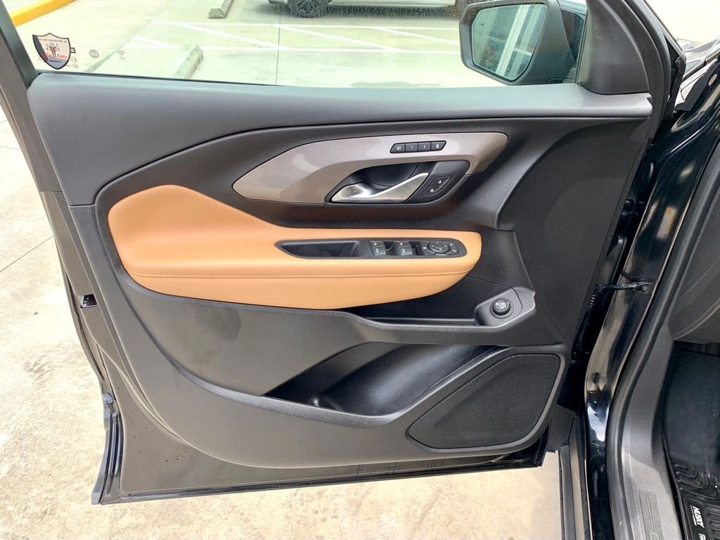 Used 2020 Black GMC SLT image 11
