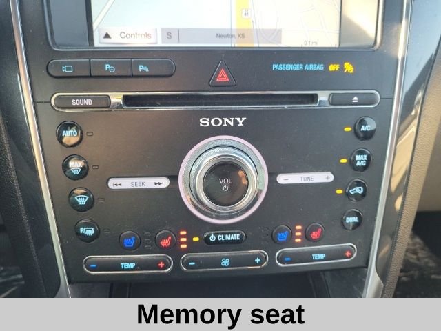 Used 2018 White Ford Limited image 8
