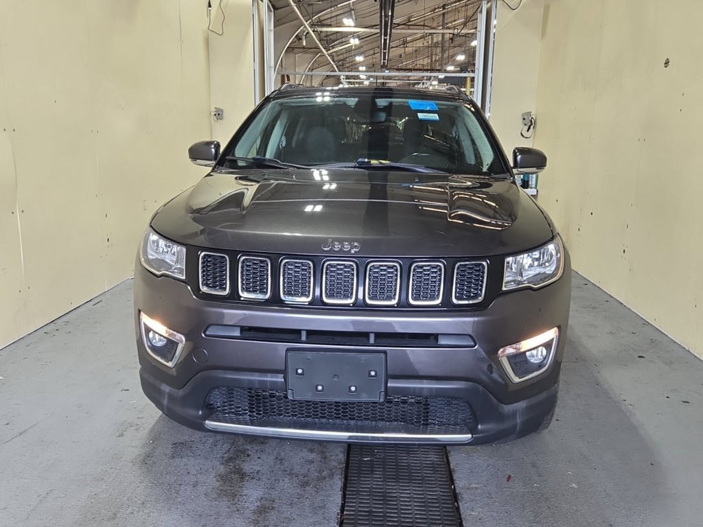 Used 2020 Gray Jeep Limited image 9