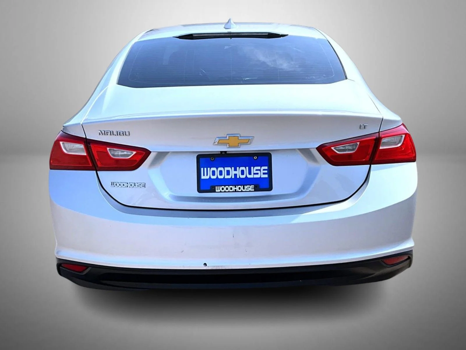 Used 2018 Silver Chevrolet LT image 6