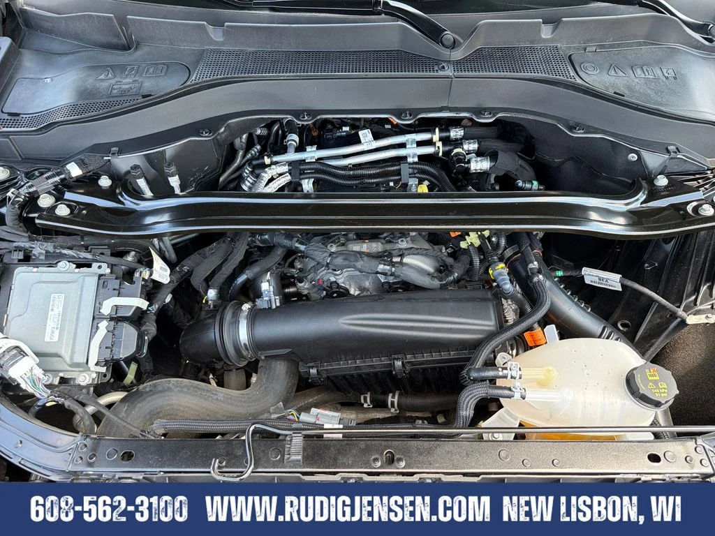 Used 2025 Gray Ford ST-Line image 21