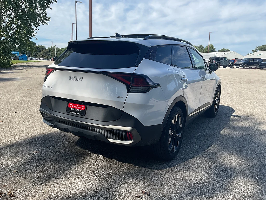 Used 2023 Glacial White Pearl Kia X-Line image 5