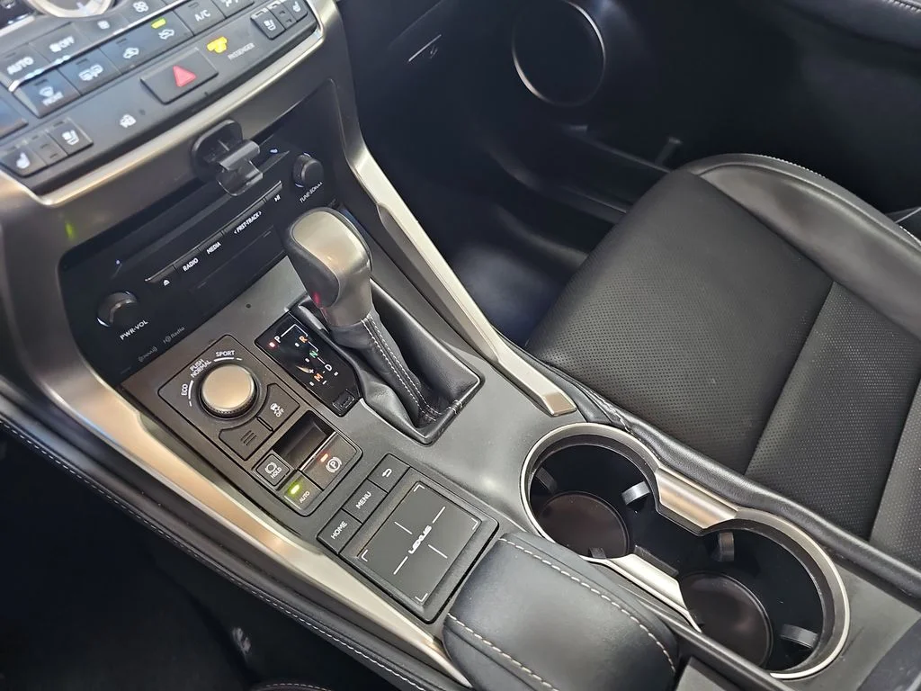 Used 2017 Silver Lexus 200t image 27