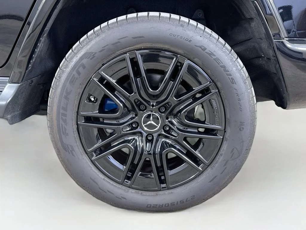 Used 2025  Mercedes-Benz G 580 image 33