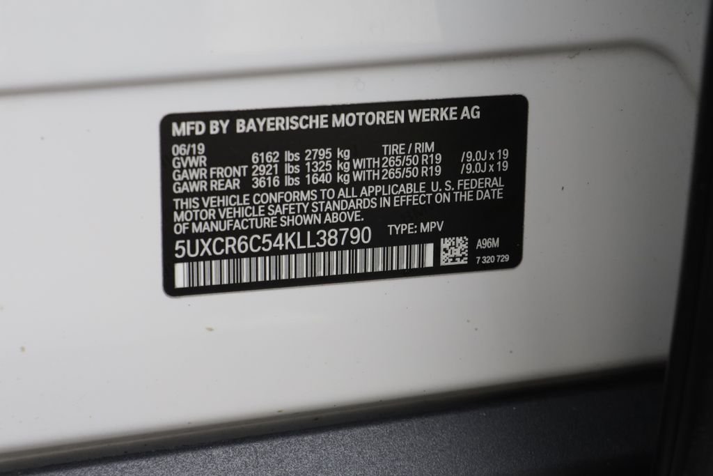 Used 2019 Mineral White Metallic BMW xDrive40i image 25
