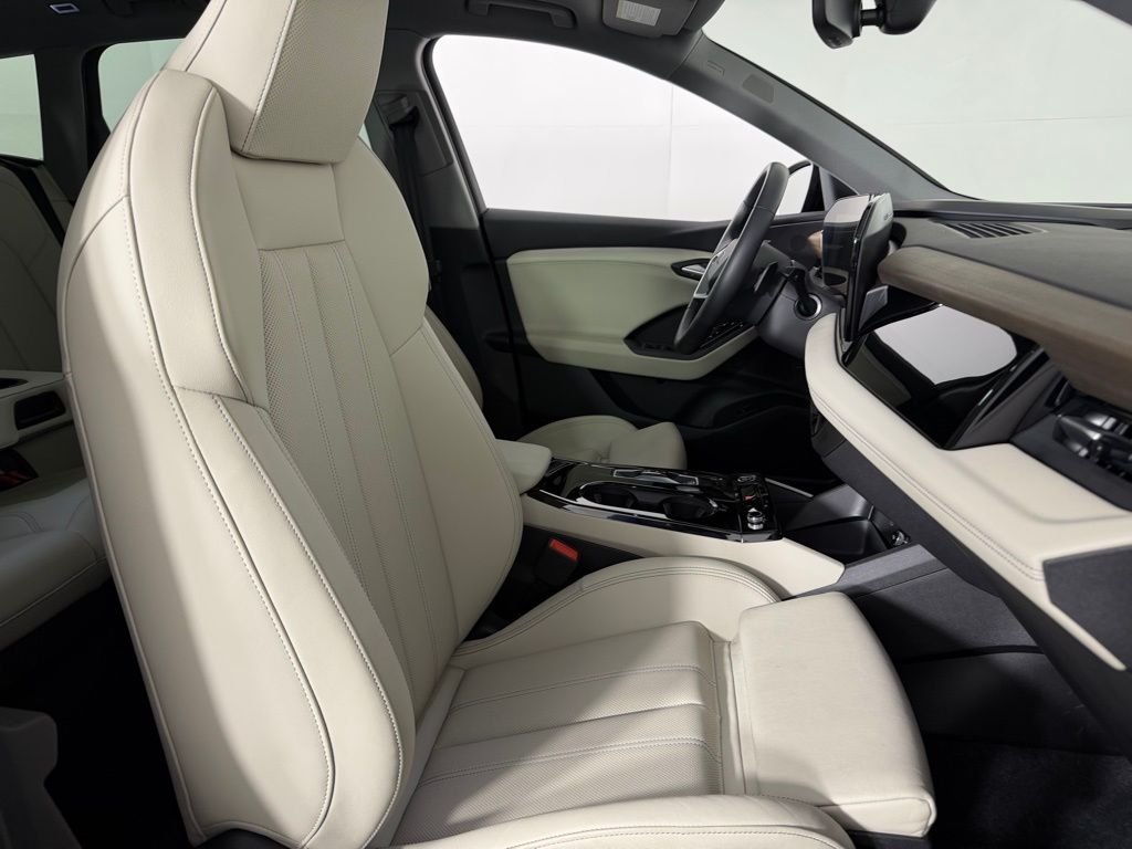 Used 2025 Black Audi Premium Plus quattro image 35