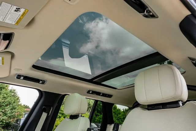 New 2026 Gray Land Rover SE image 4
