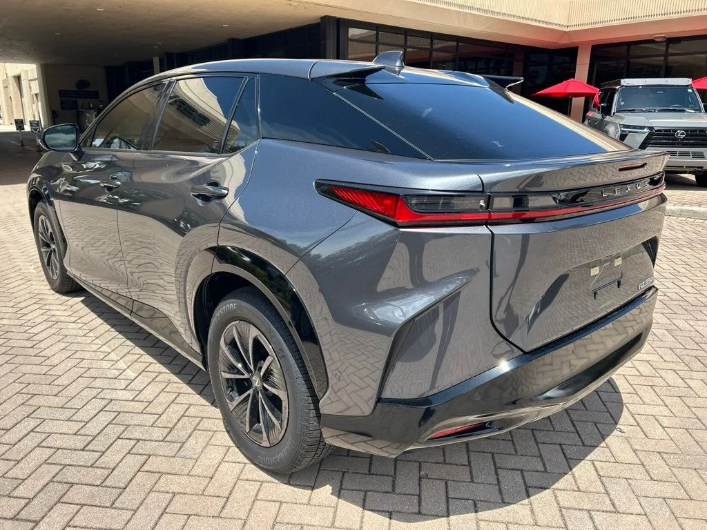 Certified Used 2026 Gray Lexus 350e Premium image 5