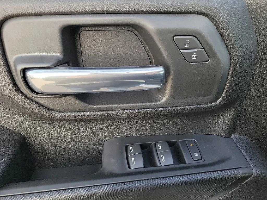 2026 GMC Sierra 2500HD Pro - Photo 18