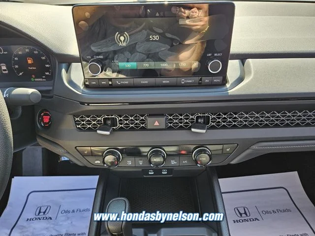 2025 Honda Accord SE - Photo 13