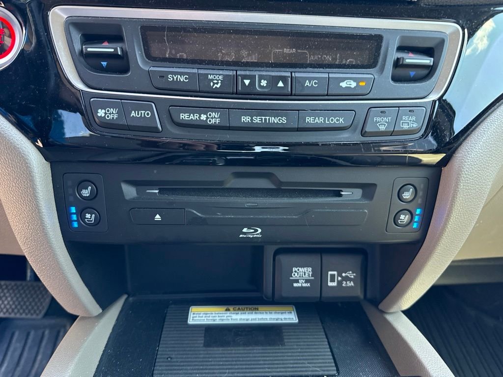 Used 2019 White Diamond Pearl Honda Elite image 15