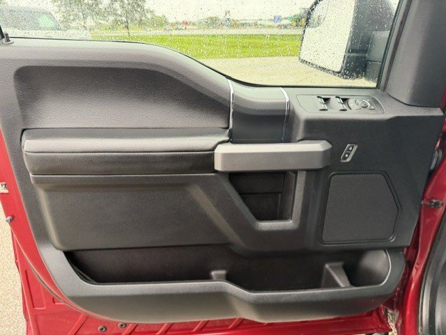 Used 2018 Ruby Red Metallic Ford XLT image 9