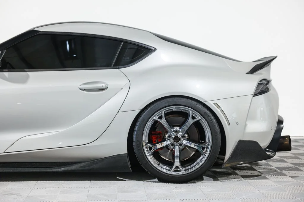 Used 2022 White Toyota 3.0 image 18