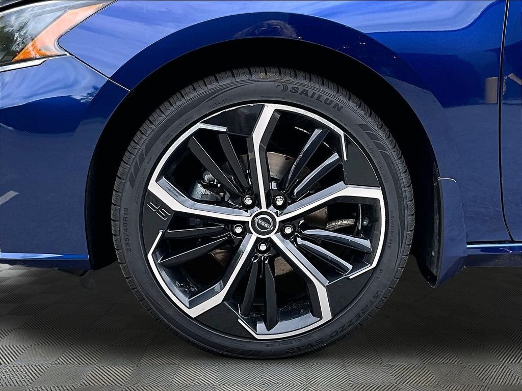Used 2024 Blue Nissan 2.5 SR image 28