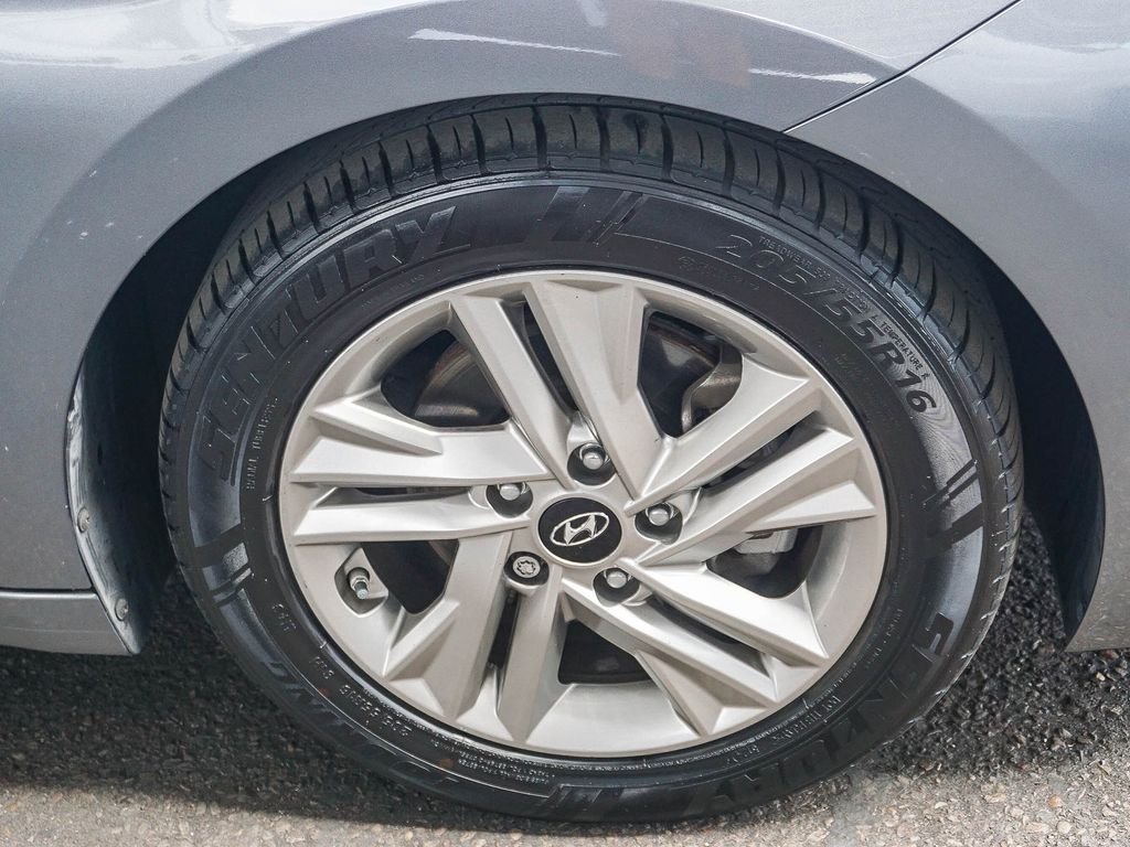Used 2020 Gray Hyundai SEL image 10