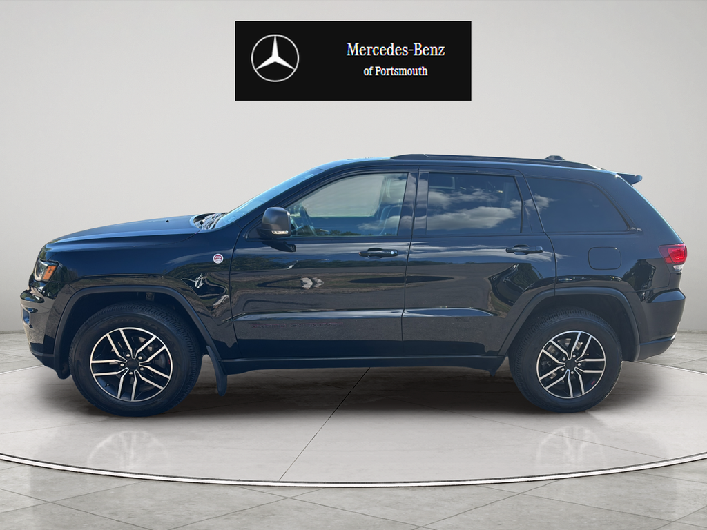 Used 2020 Black Jeep Trailhawk image 2