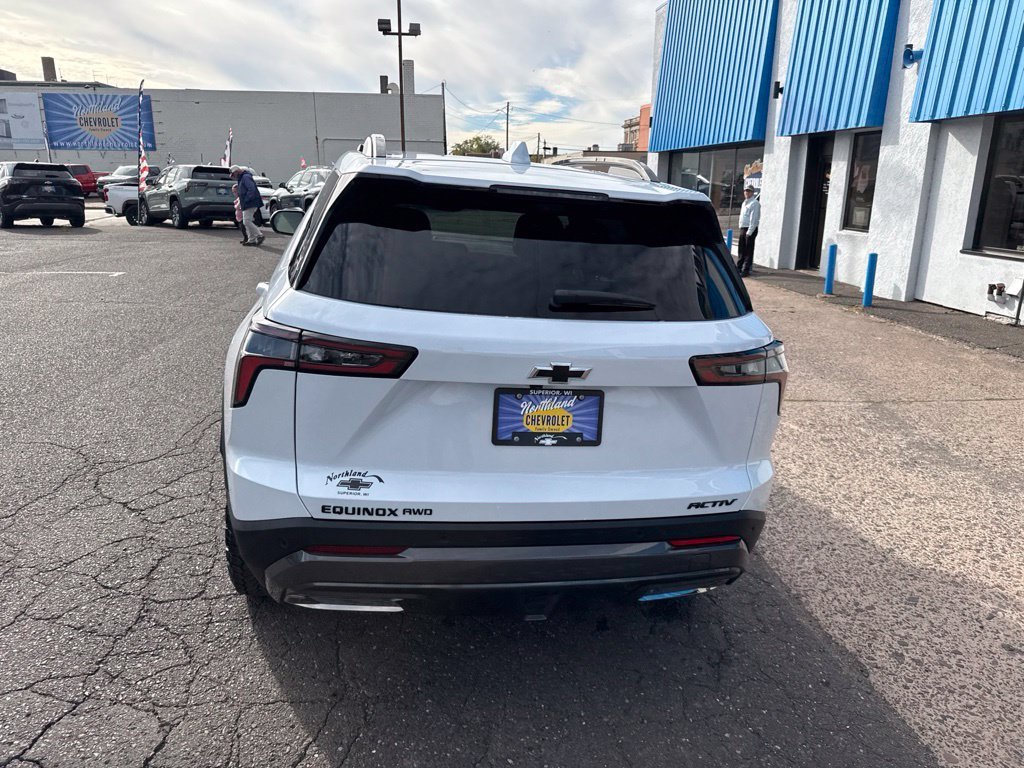 New 2027 Polar White Tricoat Chevrolet ACTIV image 13