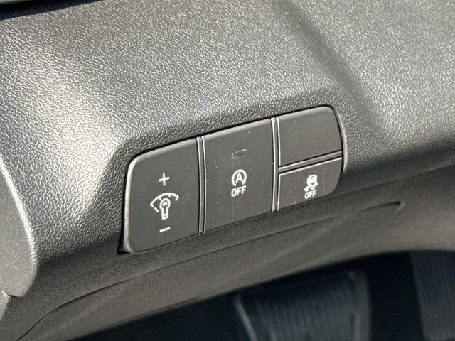 New 2026 Gray Hyundai SE image 27