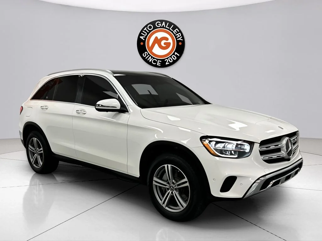 Used 2022 White Mercedes-Benz GLC 300 image 1