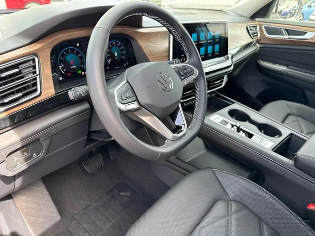 New 2026 Opal White Pearl Volkswagen 2.0T SE image 39