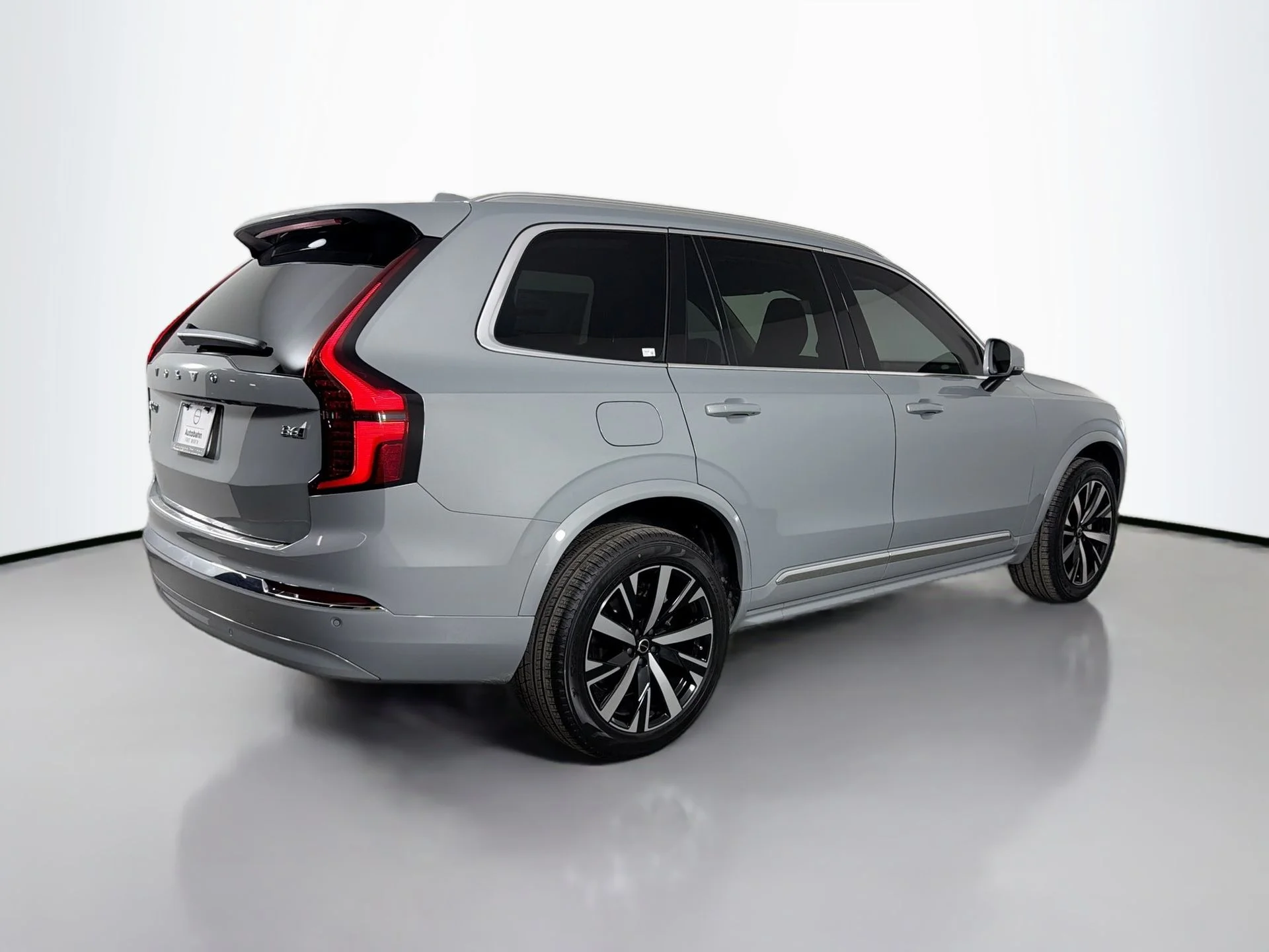 New 2026 Vapour Grey Volvo Core image 6