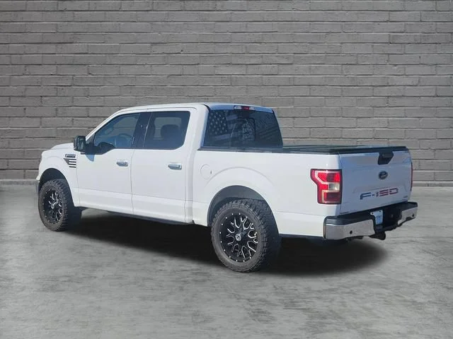 Used 2018 White Ford XL image 3