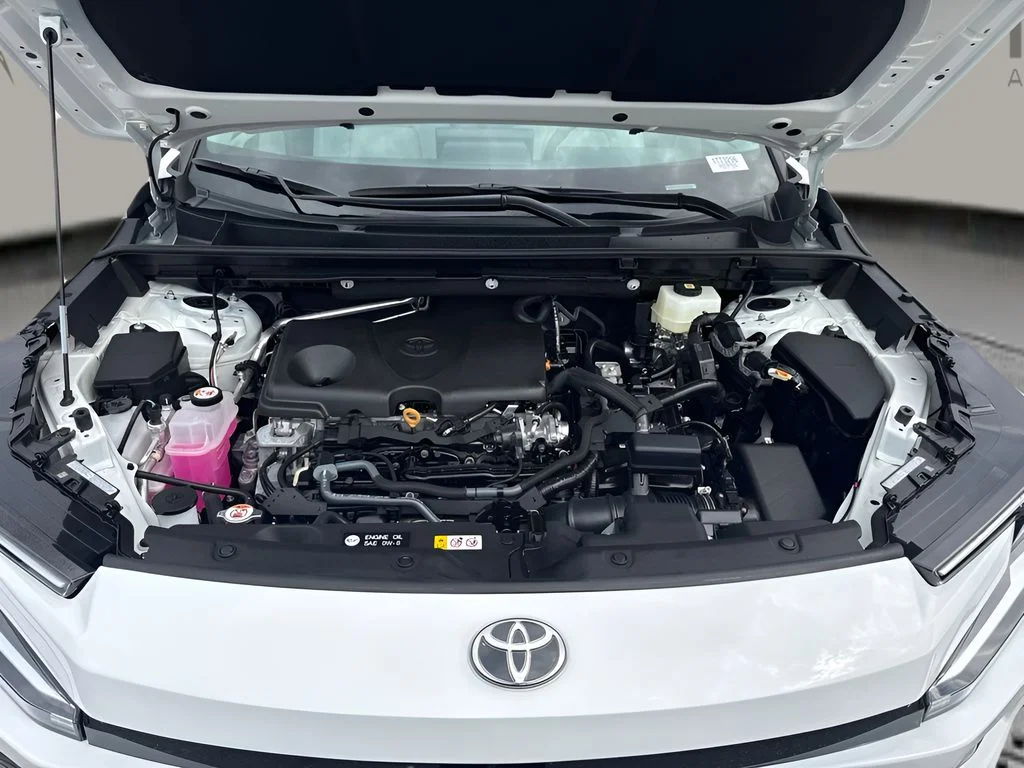 Used 2026 White Toyota XLE Premium image 20