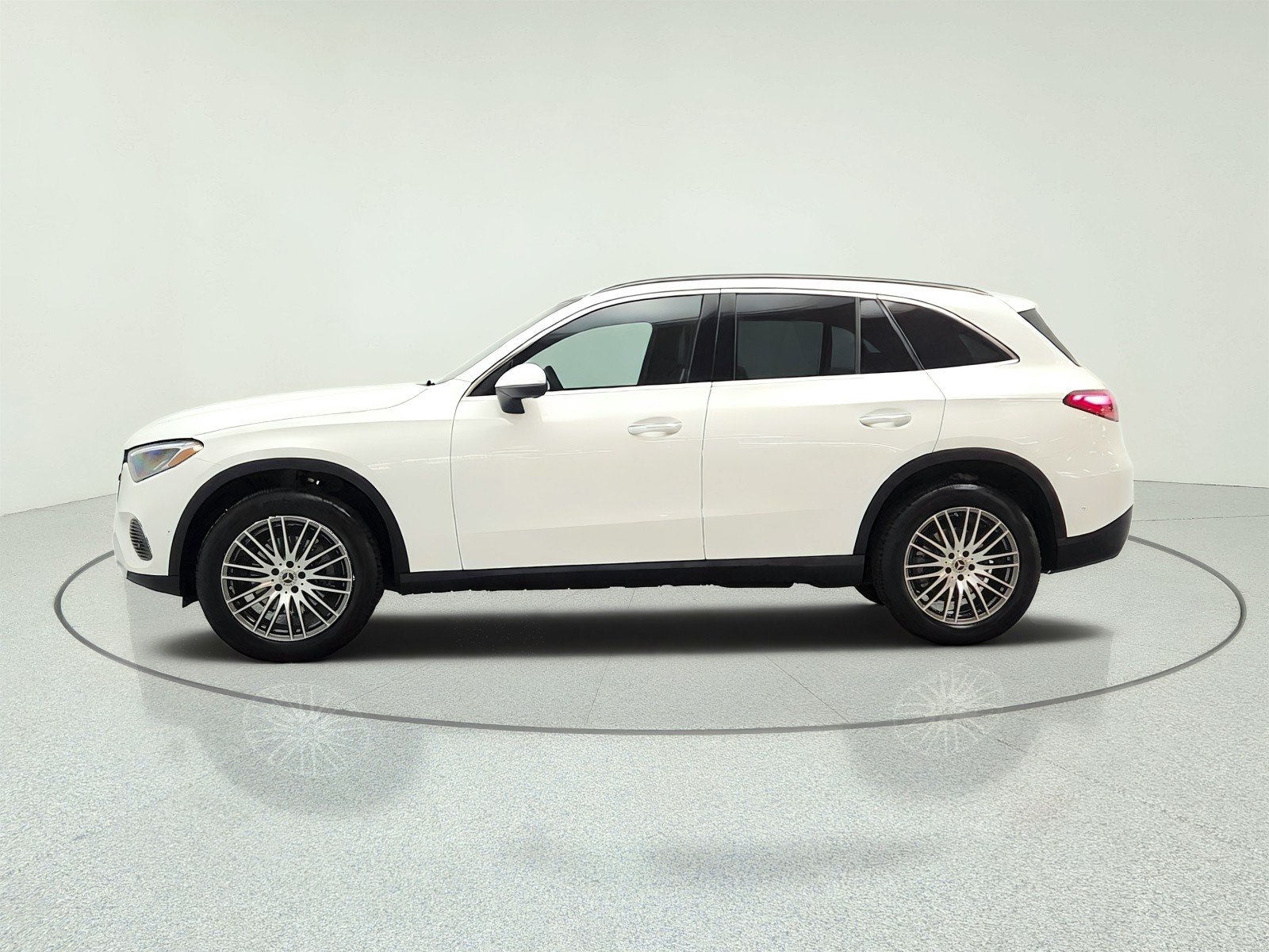 Certified Used 2026 Polar White Mercedes-Benz GLC 300 SUV image 8