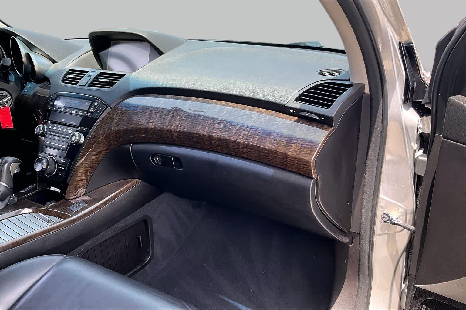 Used 2013 Palladium Metallic Acura Tech Pkg image 17