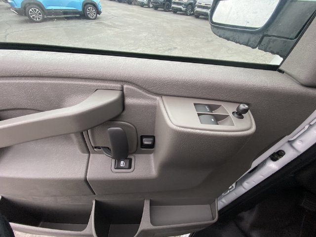 2025 Chevrolet Express Cargo Work Van - Photo 12