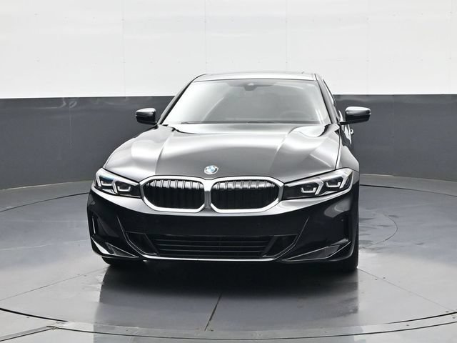 Used 2025  BMW 330i xDrive image 2