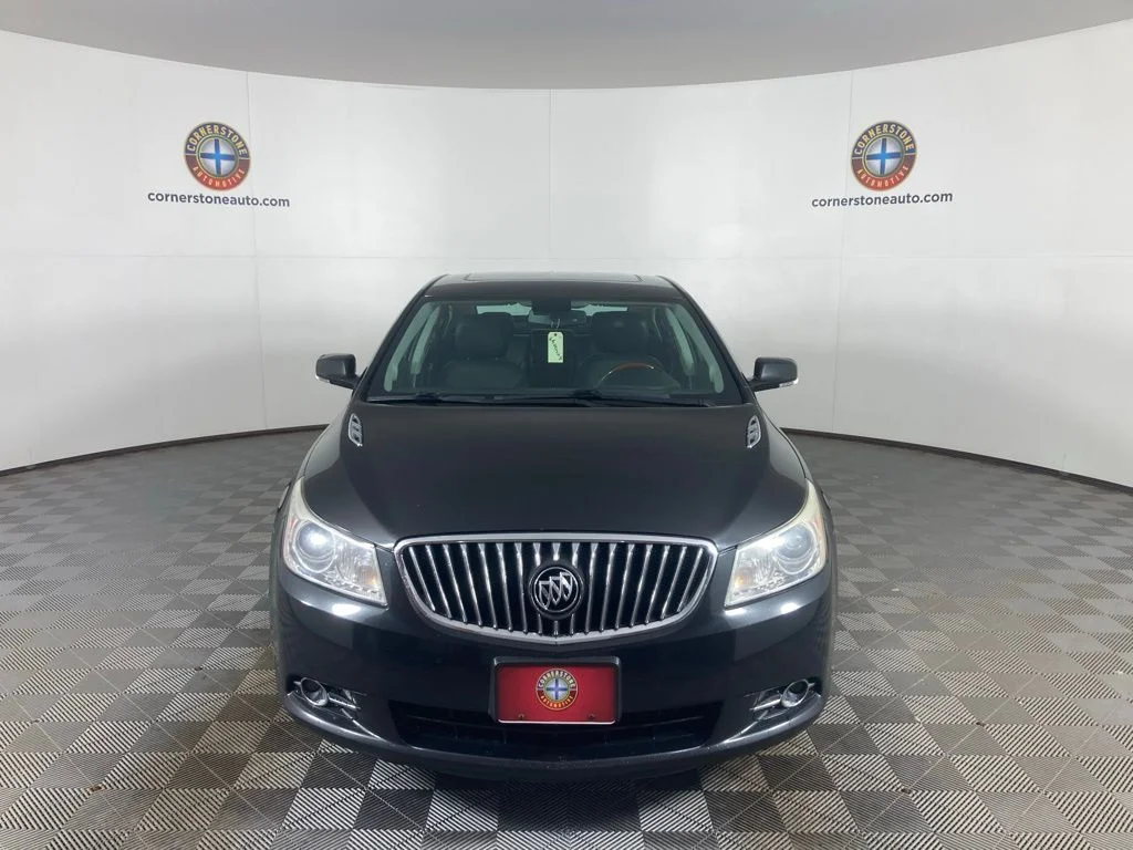 Used 2013 Black Buick Touring Group image 17