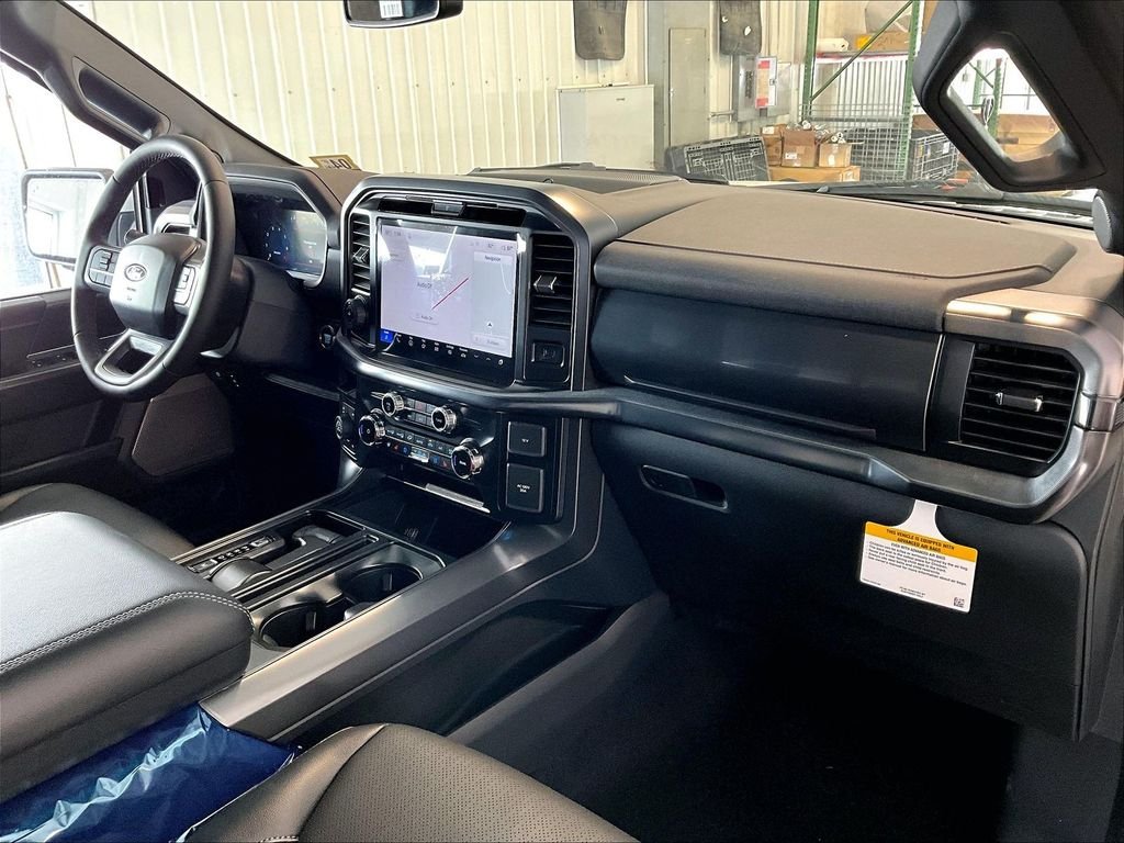 New 2026 Star White Metallic Tri-Coat Ford Lariat image 10