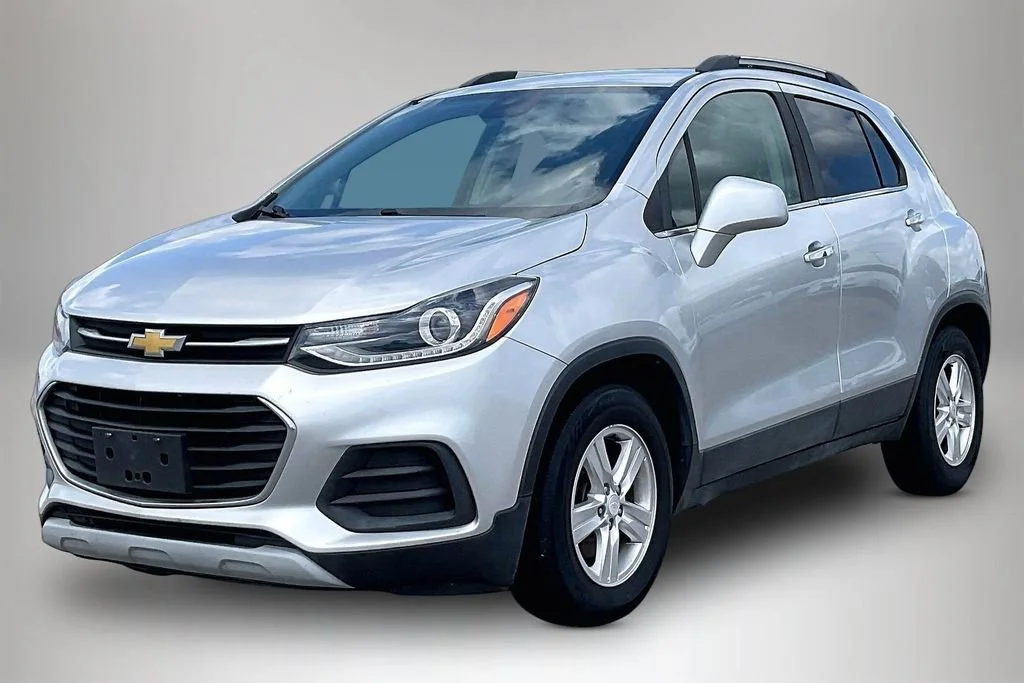 Used 2019 Chevrolet Trax LT with VIN KL7CJLSBXKB919759 for sale in Alvin, TX