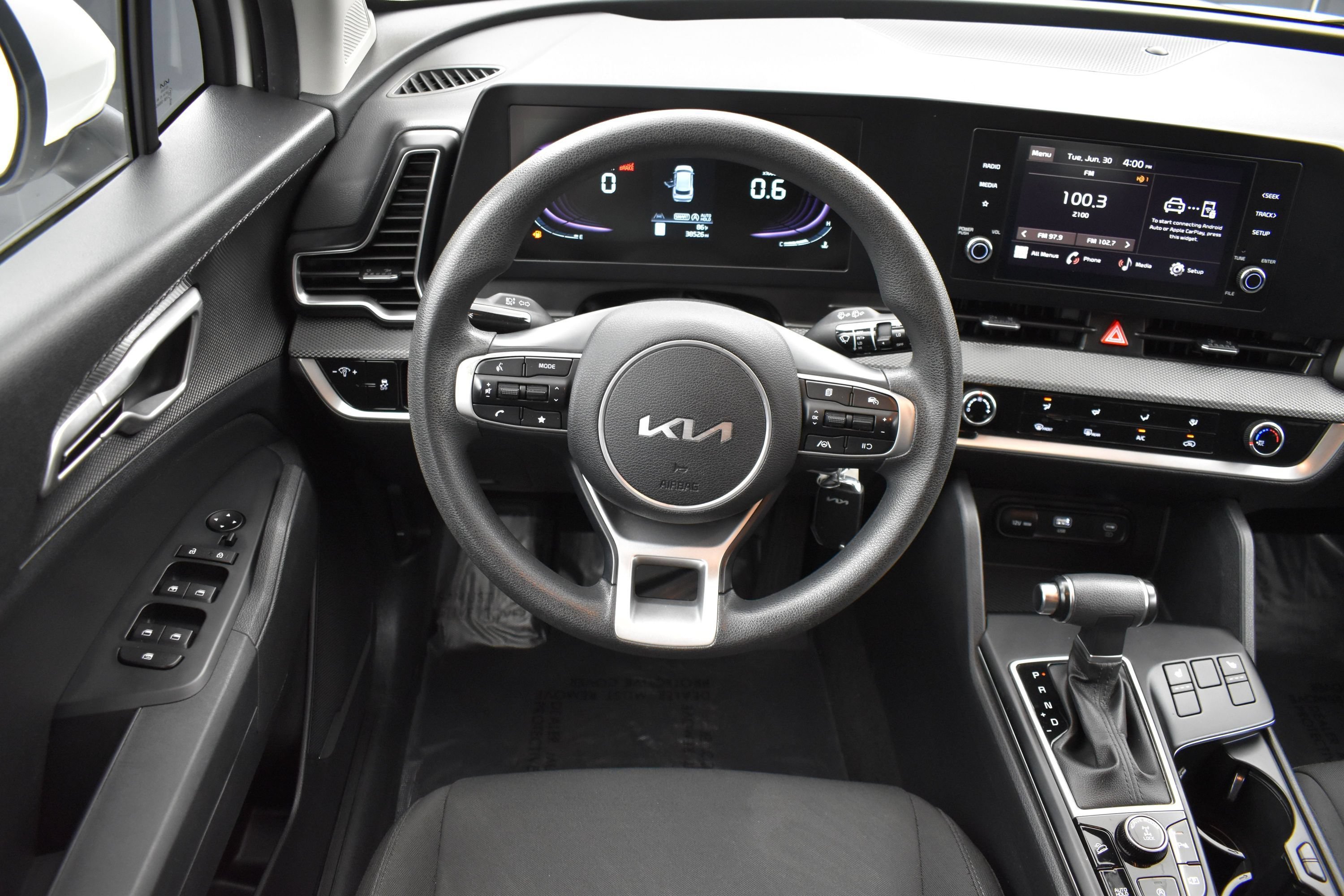 Used 2023 Snow White Pearl Kia LX image 19