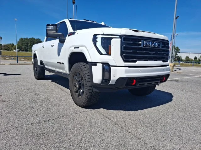 Used 2024 White GMC AT4 image 1