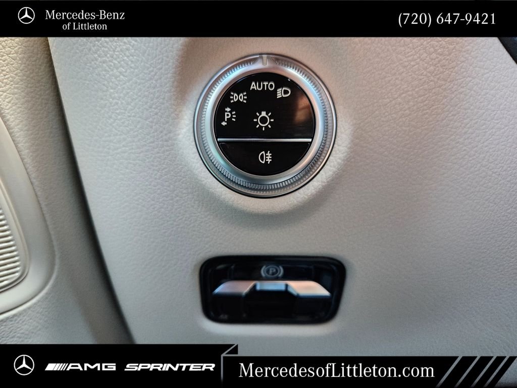 New 2026 Polar White Mercedes-Benz C 300 image 21