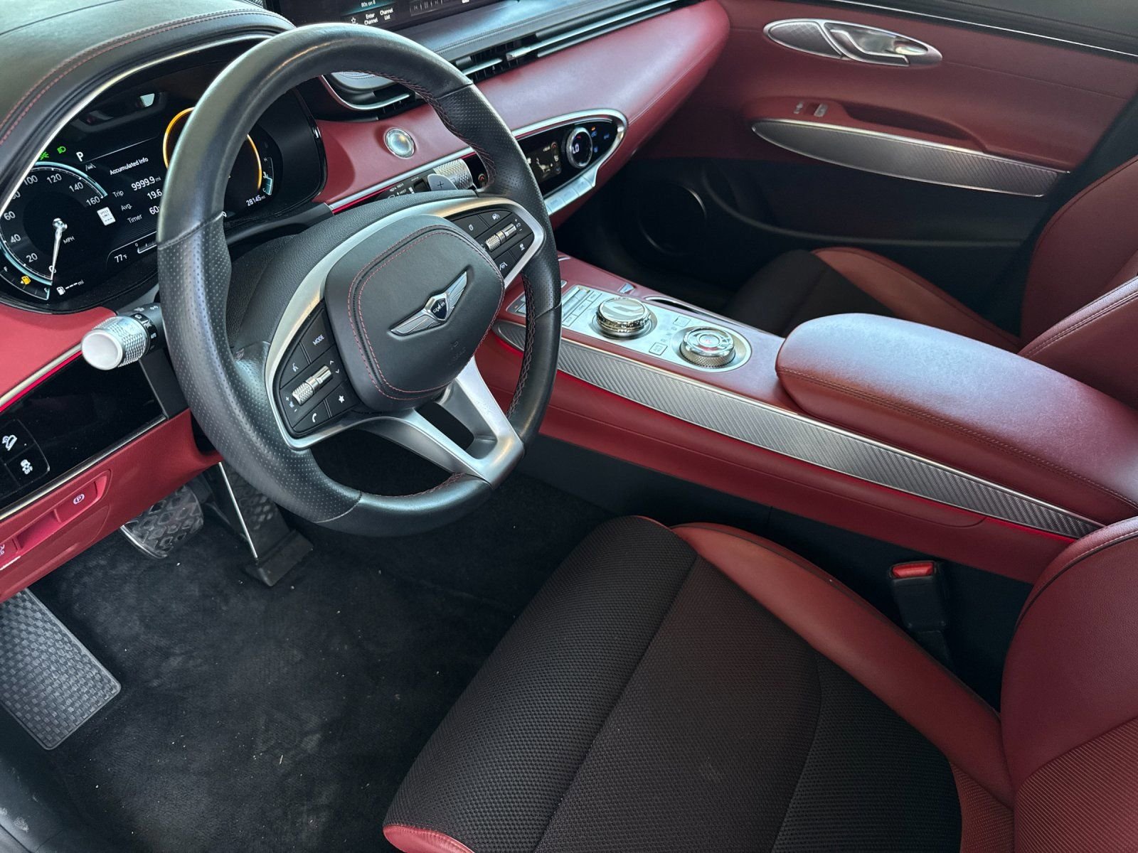 Used 2023 White Genesis 2.5T image 9