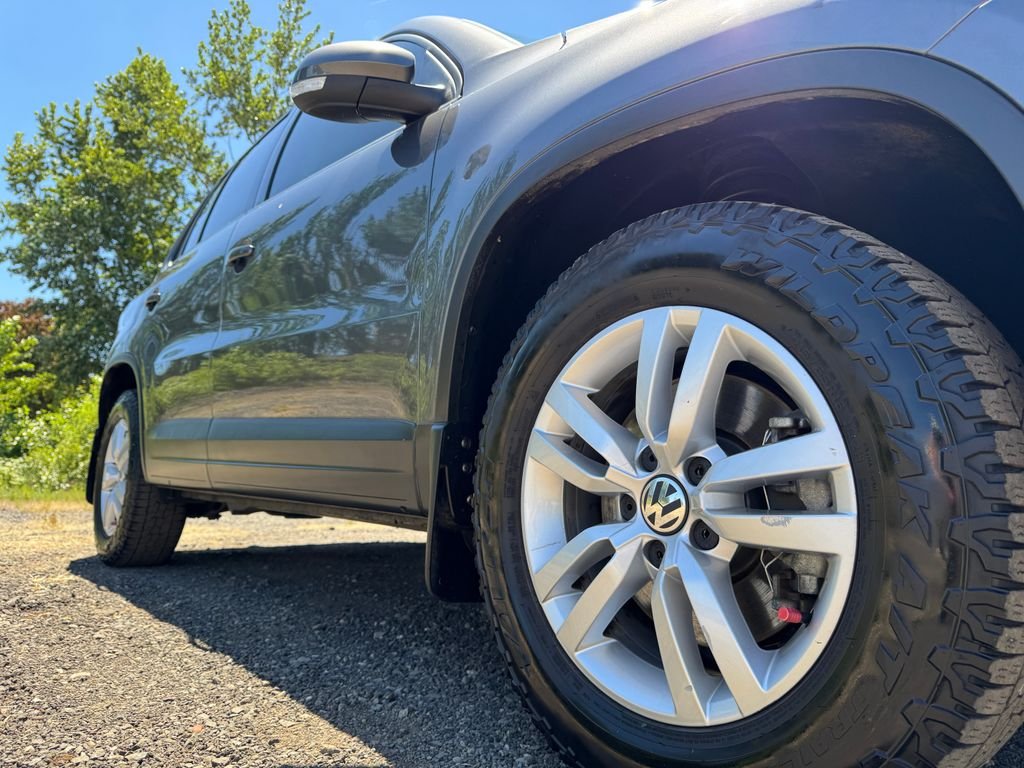 Used 2017 Pepper / Gray Volkswagen 2.0T S image 42