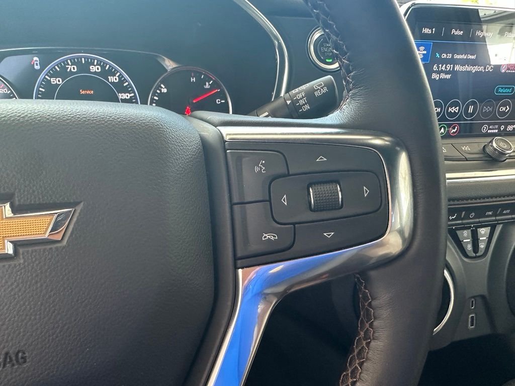 Used 2022 Red Chevrolet Premier image 22