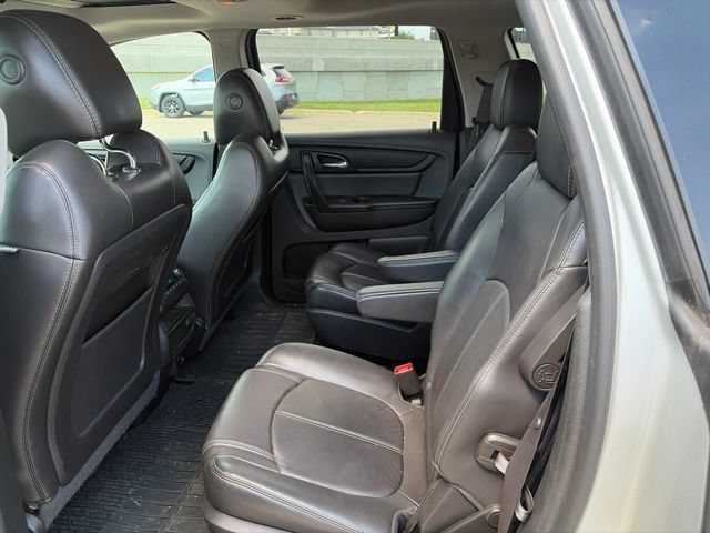 Used 2017 SILVER ICE METALLIC Chevrolet LT image 7