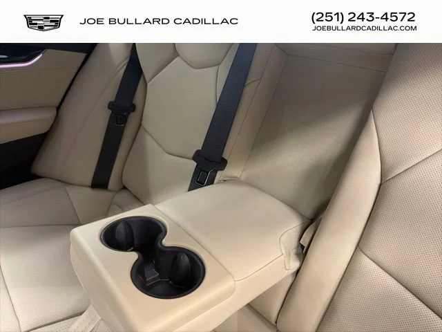 New 2026 Vibrant White Tricoat Cadillac Premium Luxury image 13