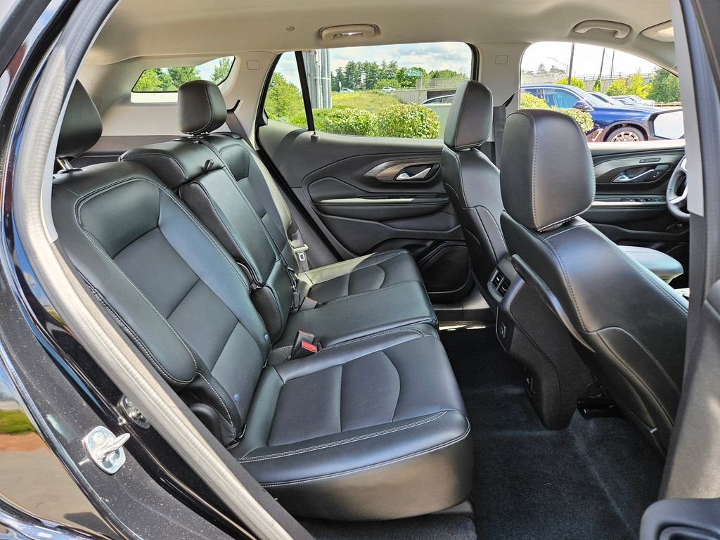 2024 GMC Terrain SLT - Photo 14