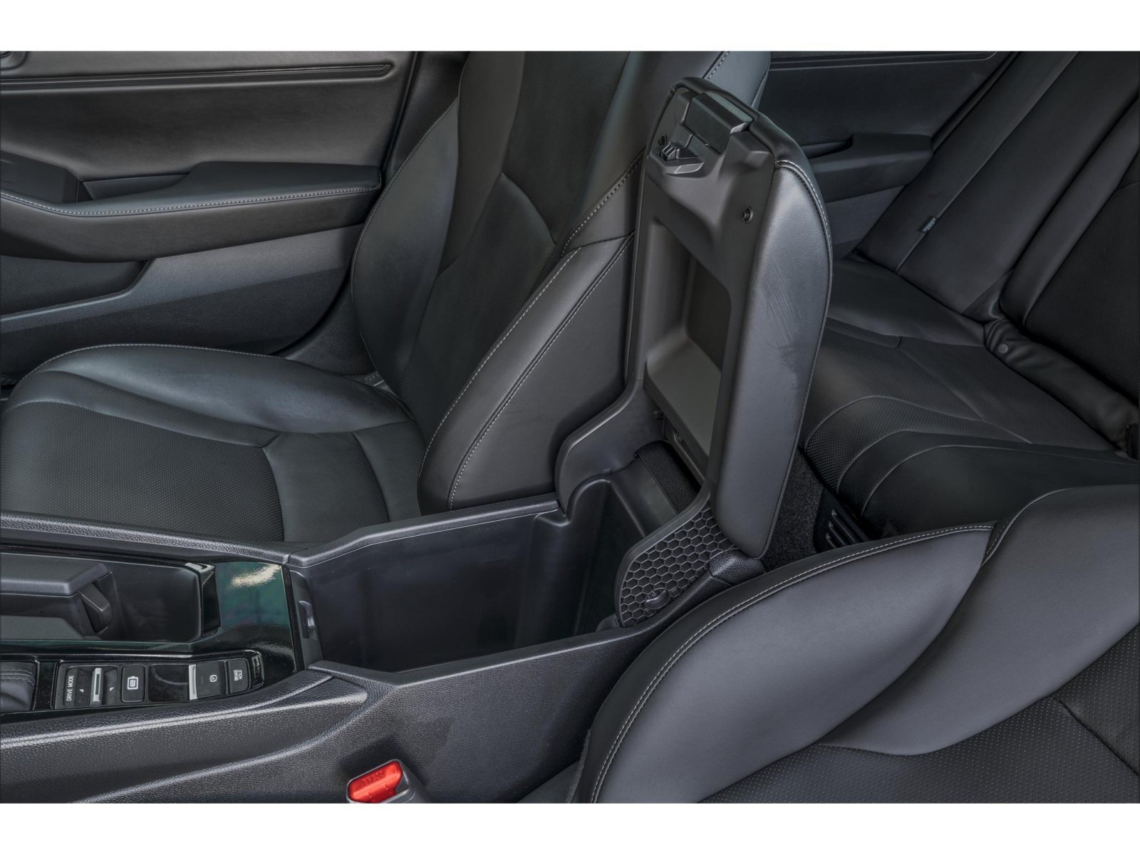 New 2026 Urban Gray Pearl Honda Sport-L image 9