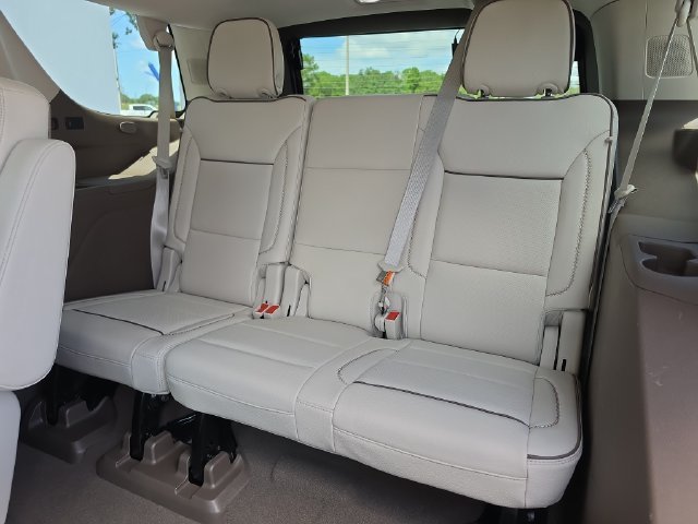 2022 GMC Yukon Denali - Photo 16