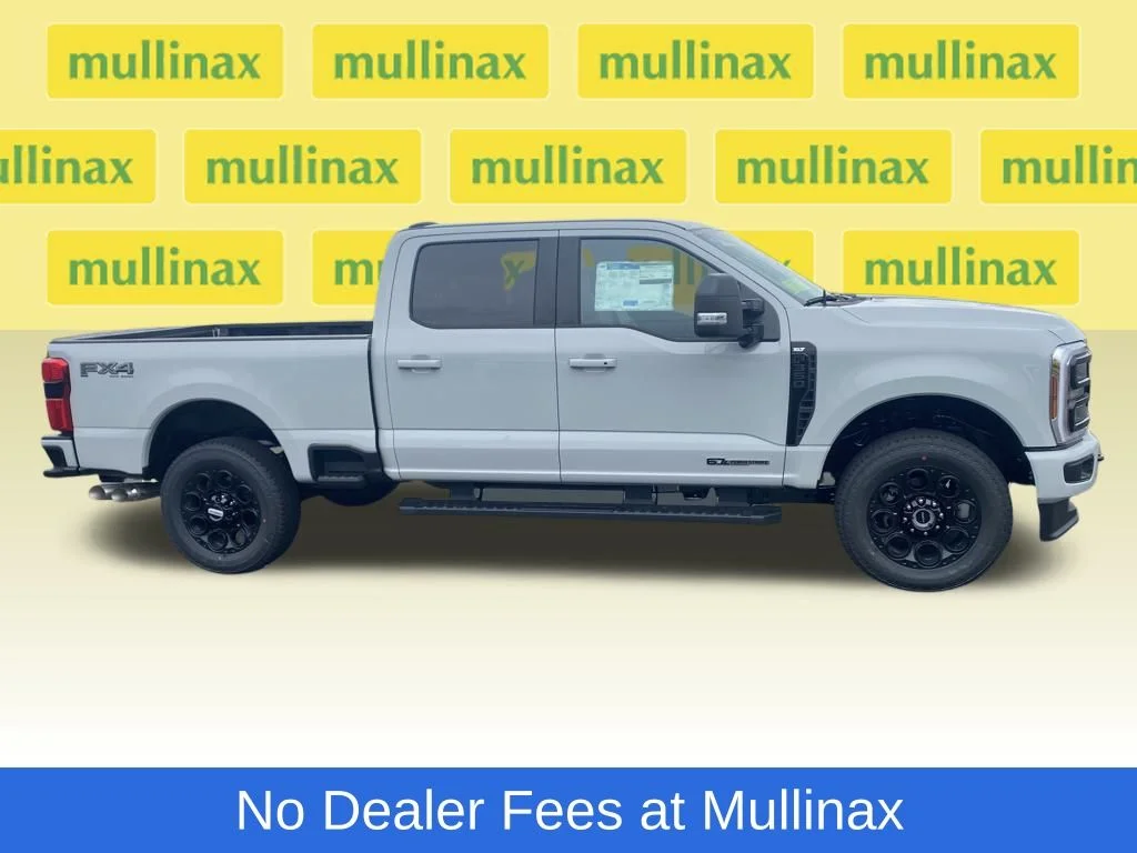 New 2026 White Ford XLT image 2