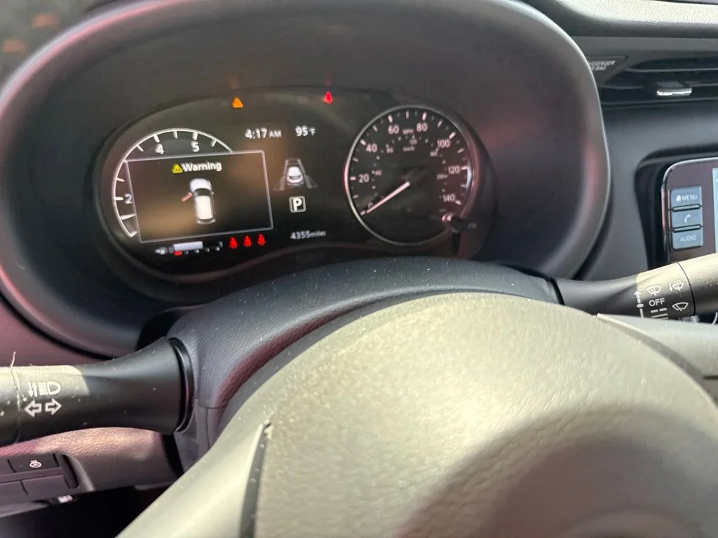 Certified Used 2024 Gray Nissan SR image 4