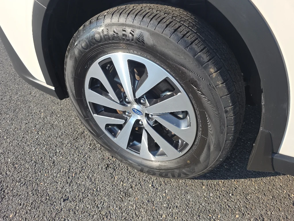 Used 2022 White Subaru Premium image 31