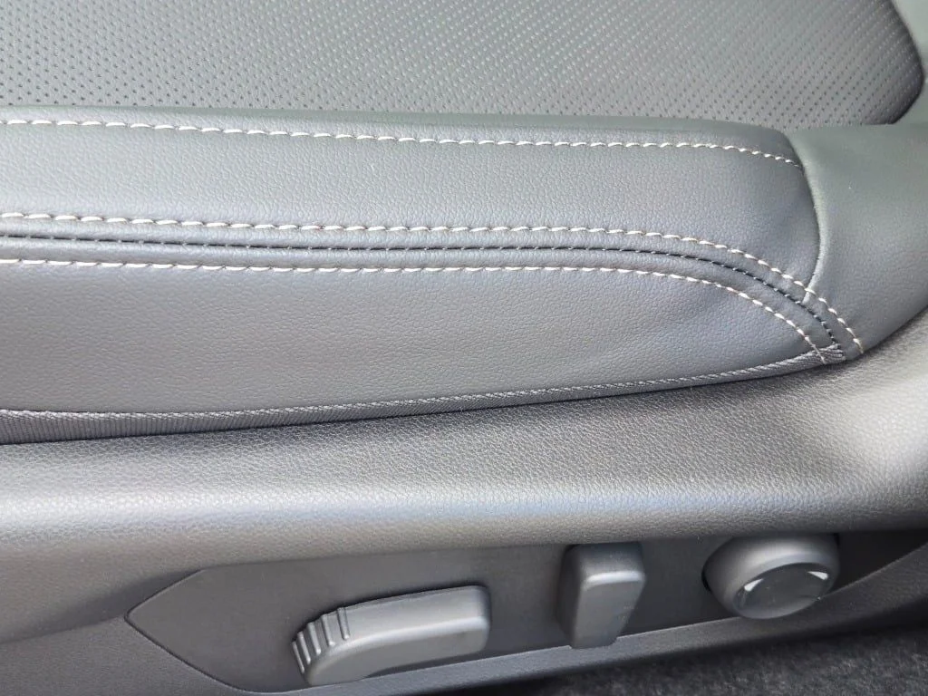 New 2026 MAGNETITE GRAY METALLIC Subaru Limited image 32