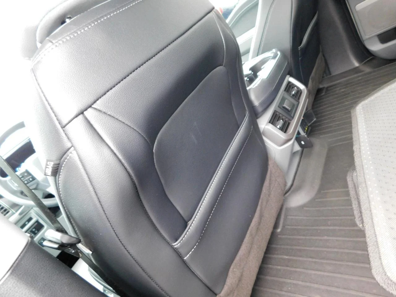 Used 2023 Iconic Silver Metallic Ford LARIAT 4WD SUPERCREW 6.5 ft image 30